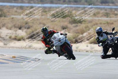 media/Oct-02-2025-Racers Edge (Thu) [[2c91cb6ab3]]/3-B Group/Session 3-Turn 16 (12pm)/